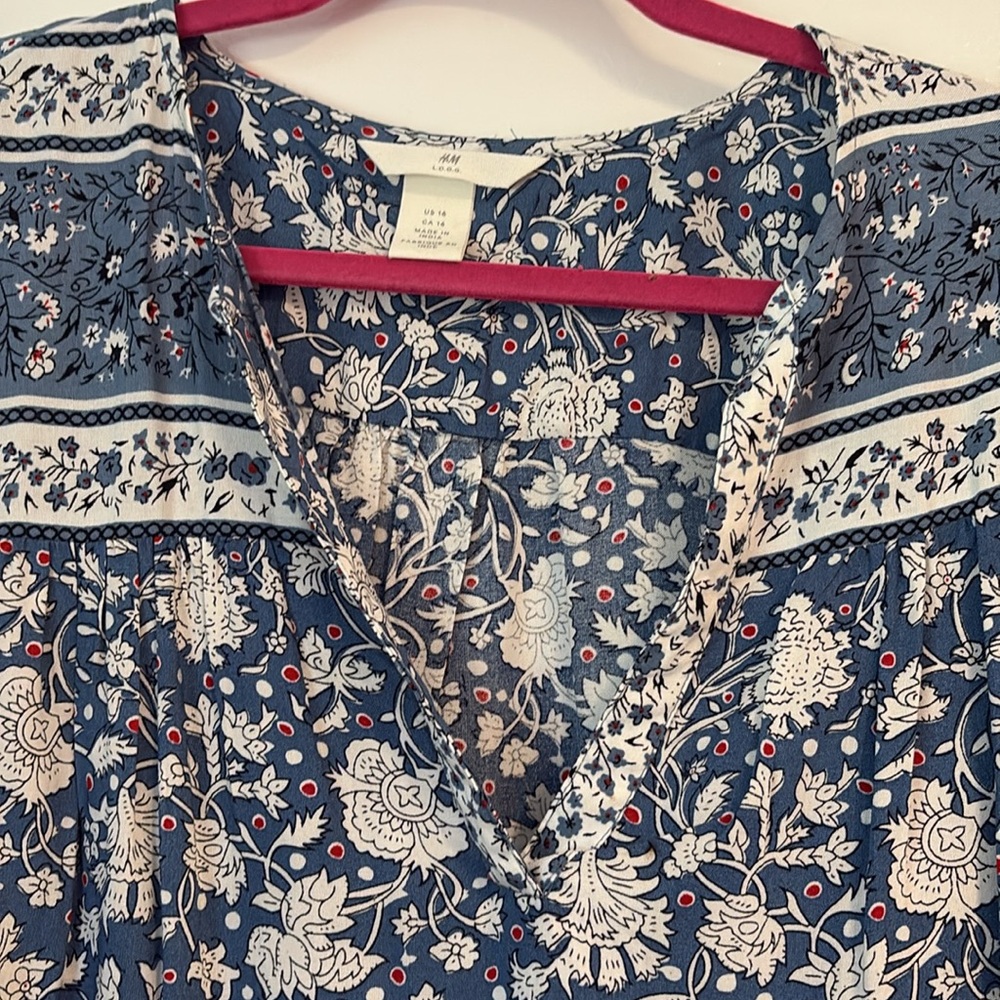 Floral Blue and White Women's Top